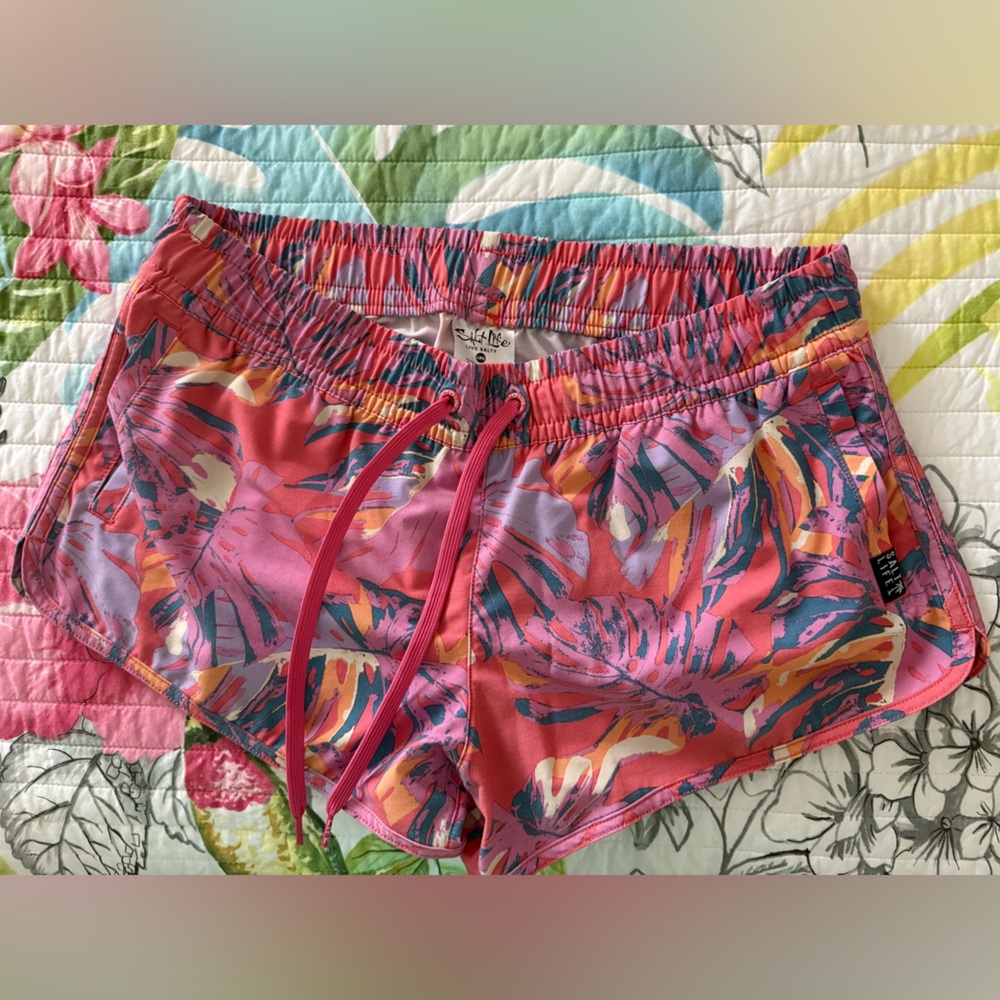 NWOT Salt Life shorts